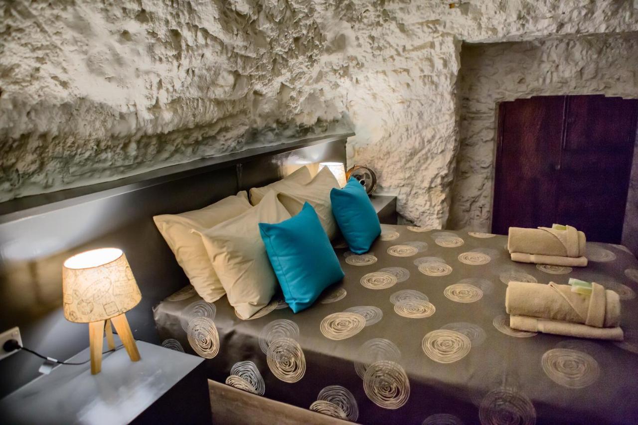 White Cliffs Underground Motel Экстерьер фото
