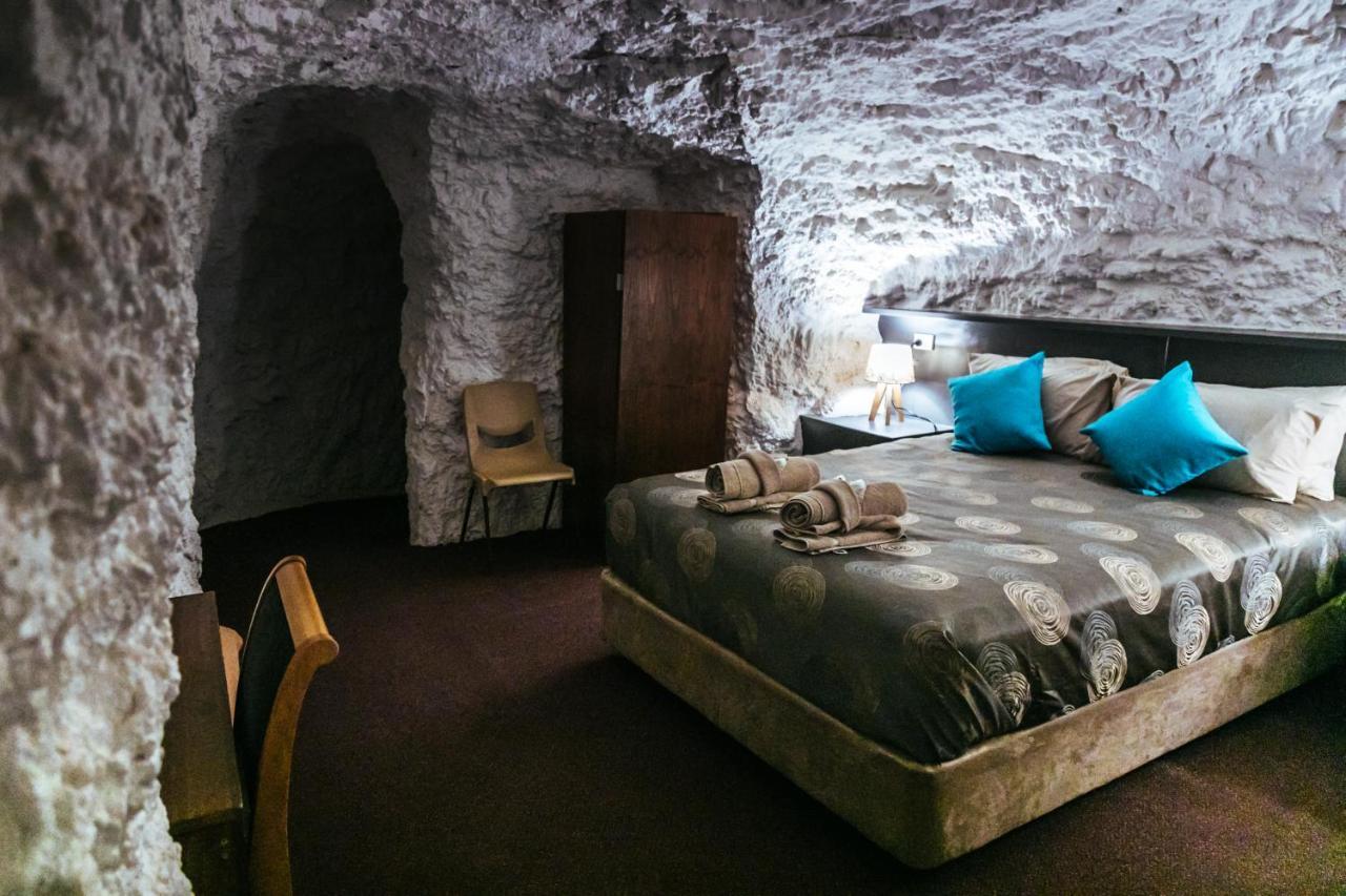 White Cliffs Underground Motel Экстерьер фото